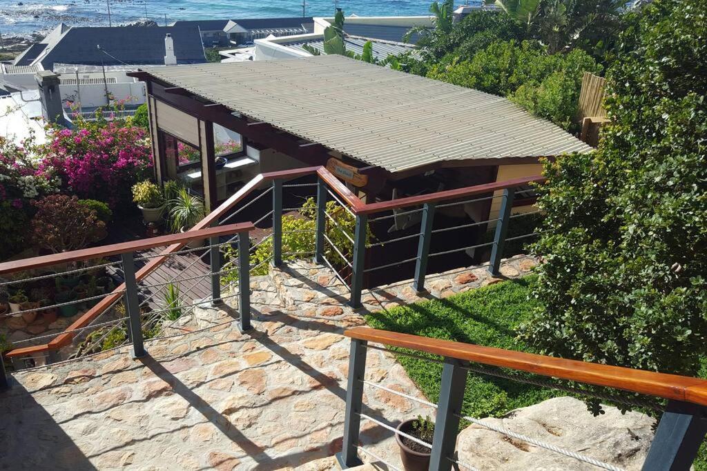 18 Steps - Seaside Cottage With Breathtaking Views Le Cap Extérieur photo