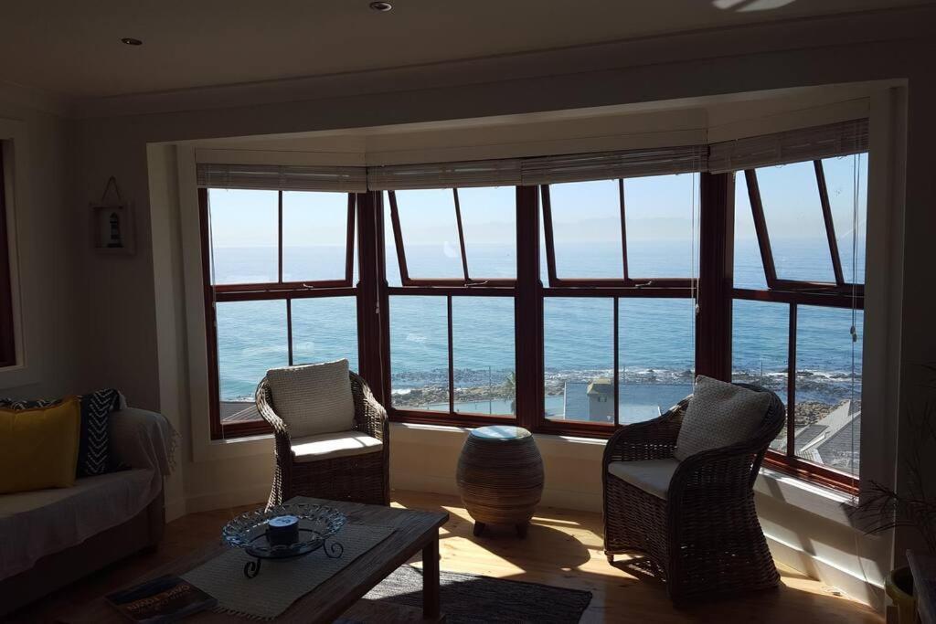 18 Steps - Seaside Cottage With Breathtaking Views Le Cap Extérieur photo